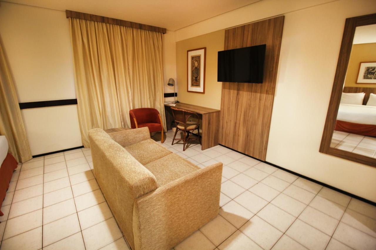 By Ihg 4*