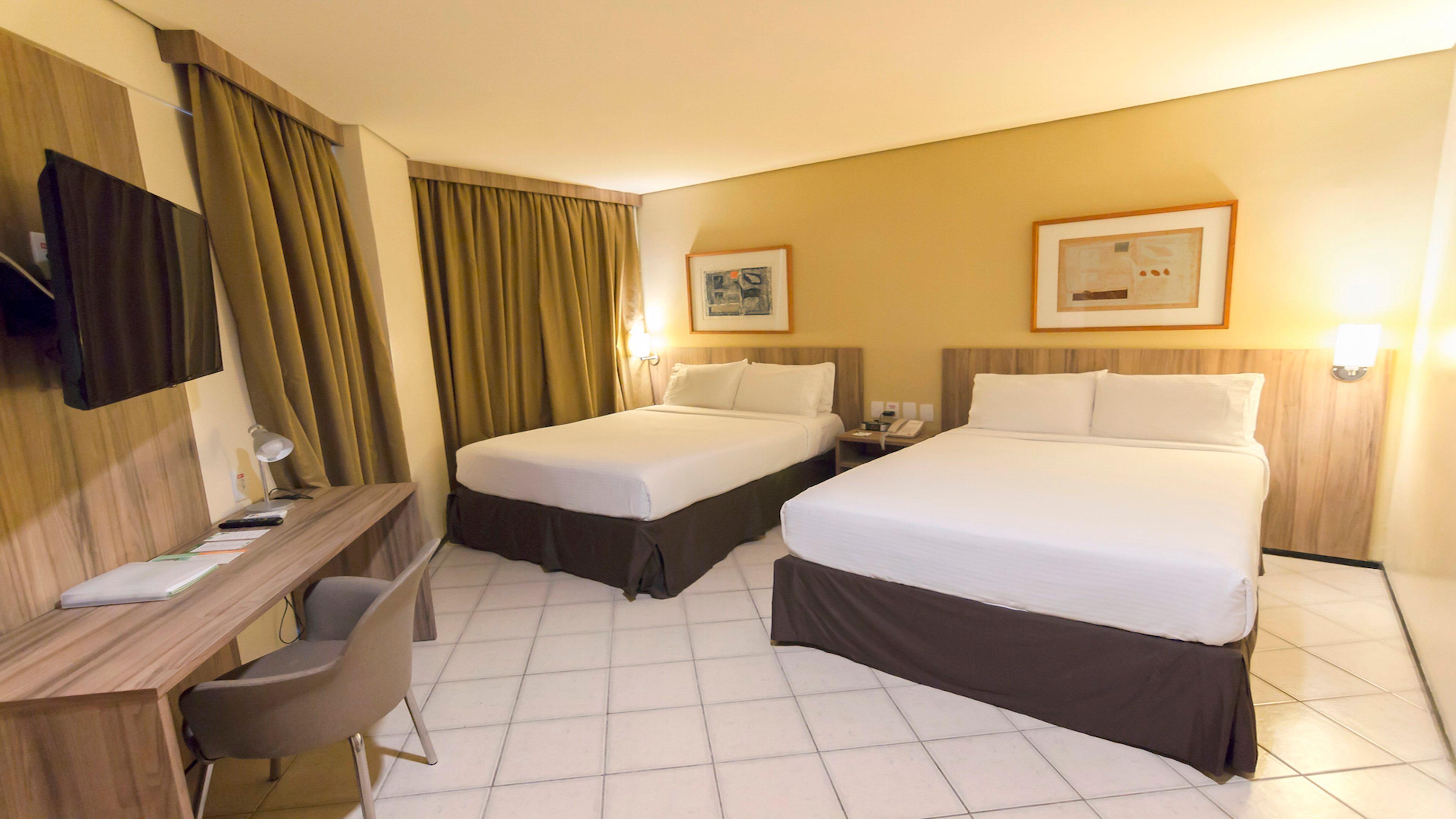 By Ihg 4*