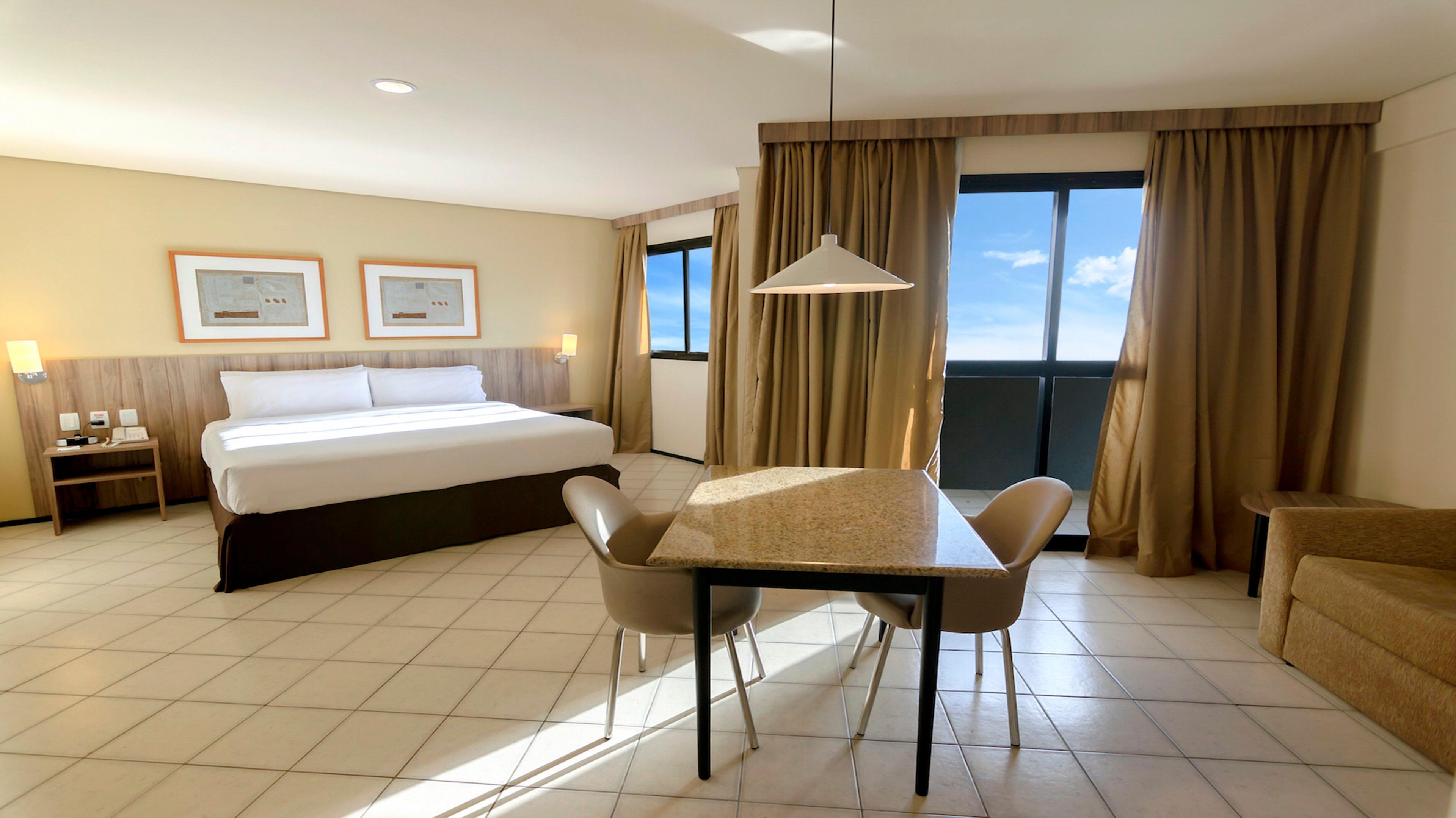 By Ihg