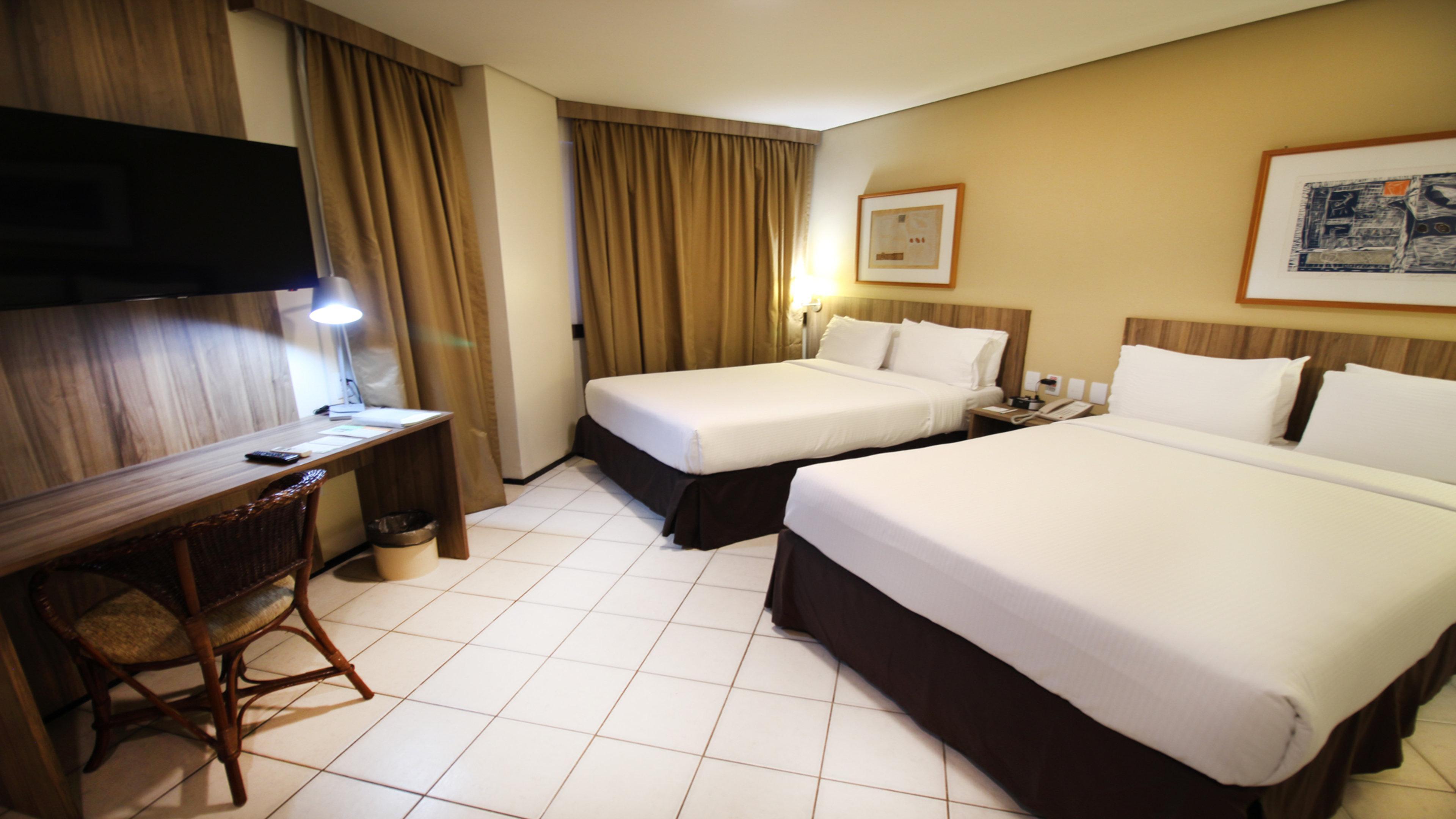 By Ihg 4*